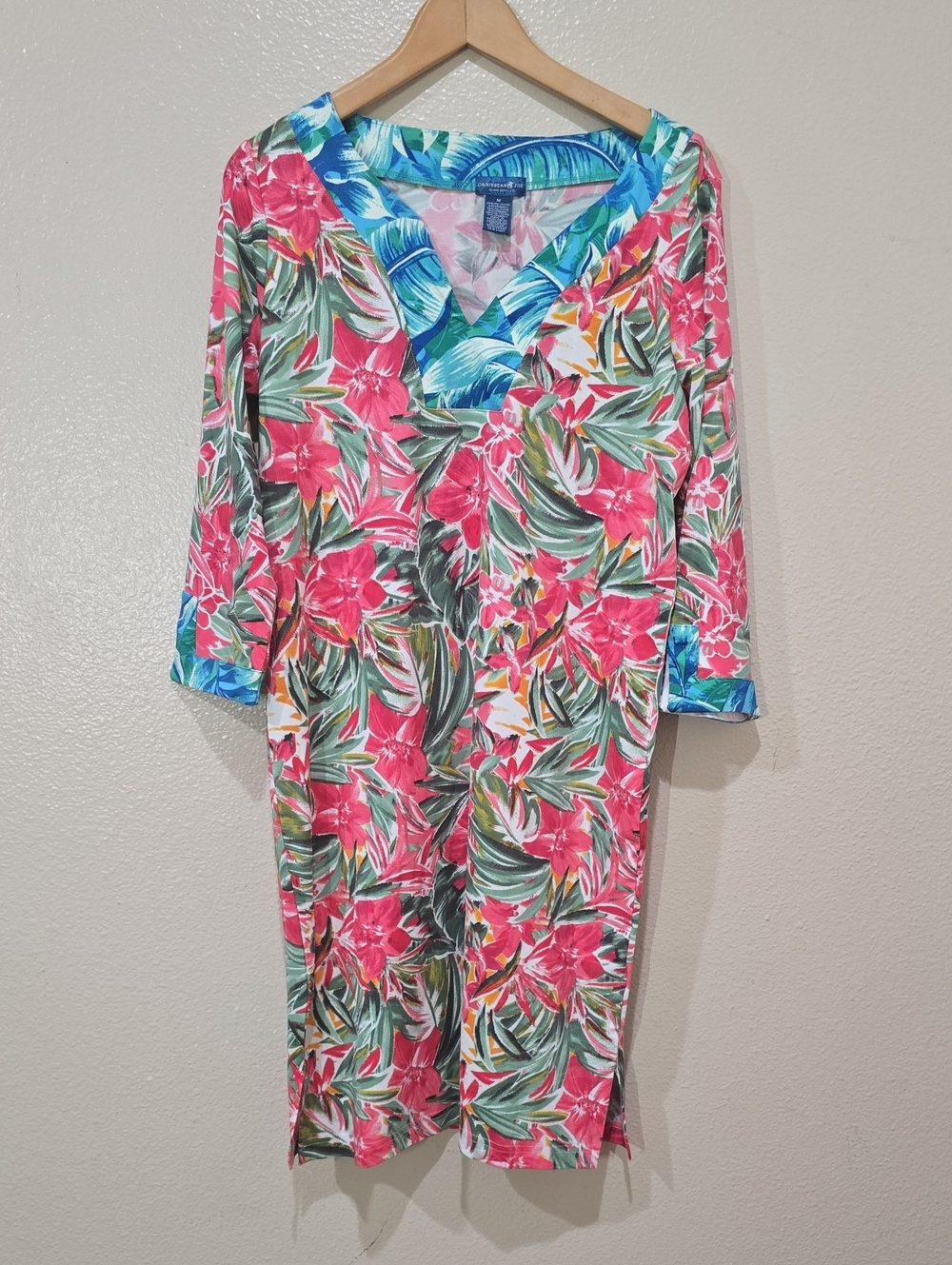 🌴Caribbean Joe V-Neck Tropical Tunic in Blue, Green & Pink